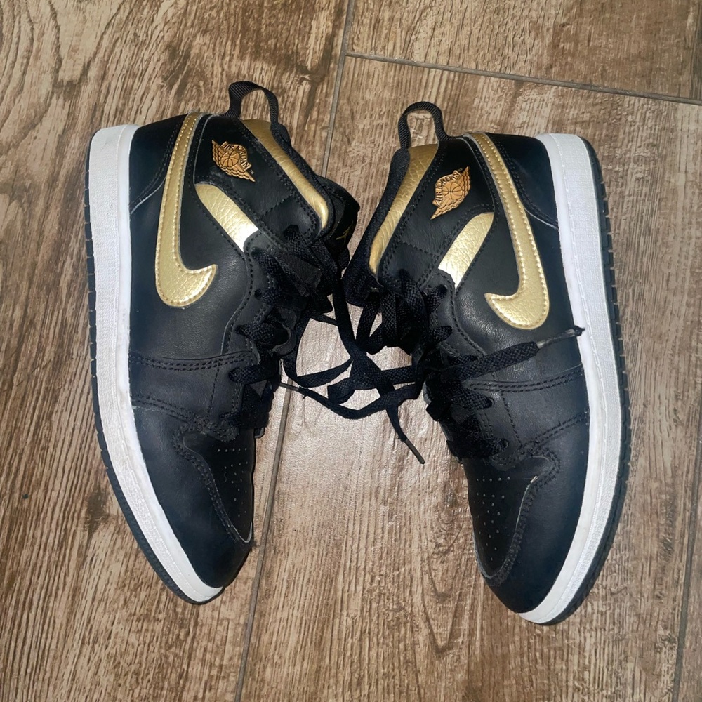Jordan AJ 1 Mid Size 3y